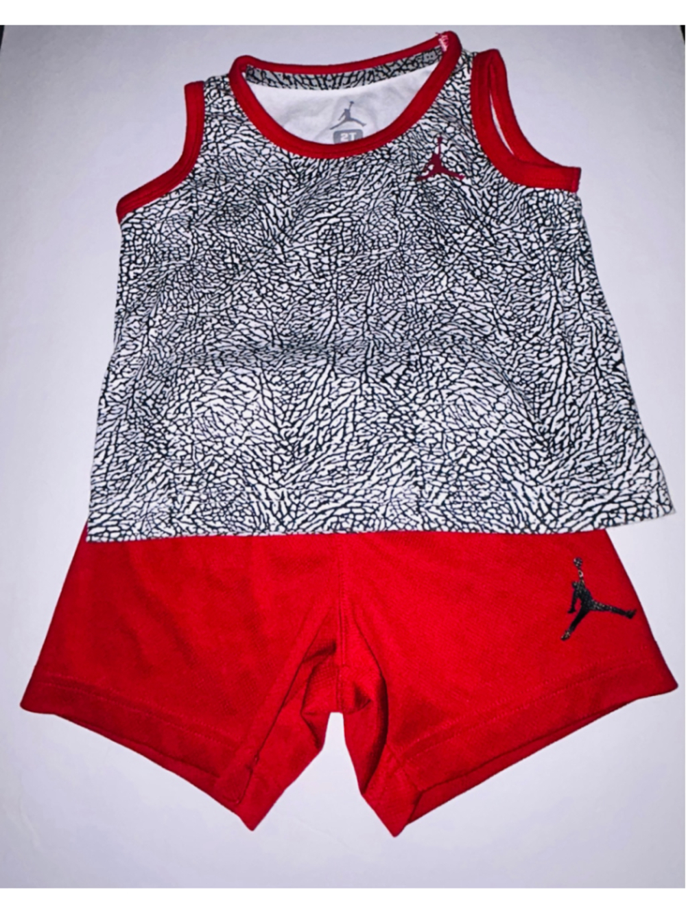 Boys Jordan Matching Set 2T Red and White Elephant Print Tank and Shorts